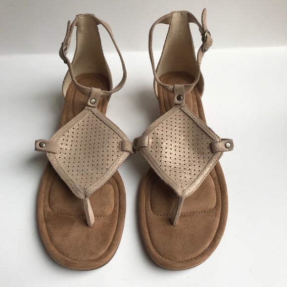 UGG Shoes | Koolaburra Ugg Briona Rose Gold Wedge Sandals 1 | Poshmark